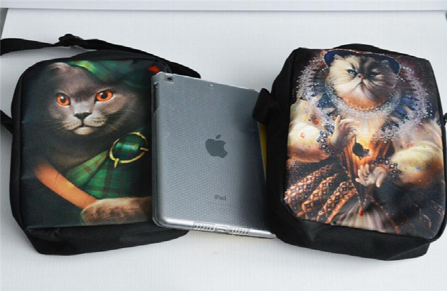 French Polynesia Turtle Frangipani Messenger Bag, Student Design